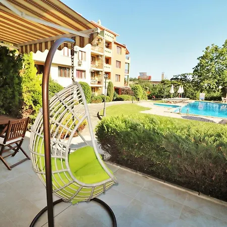 Sea Park & Pool * Varna