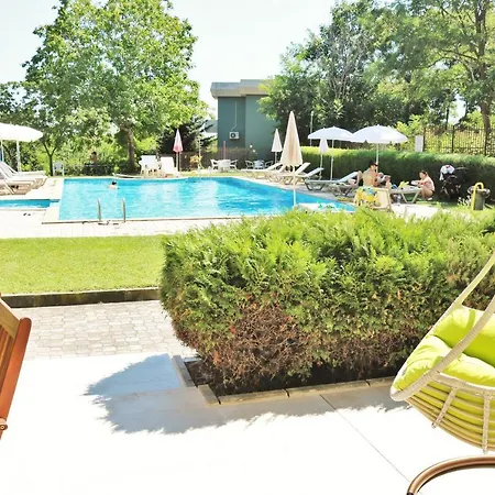 Sea Park & Pool *